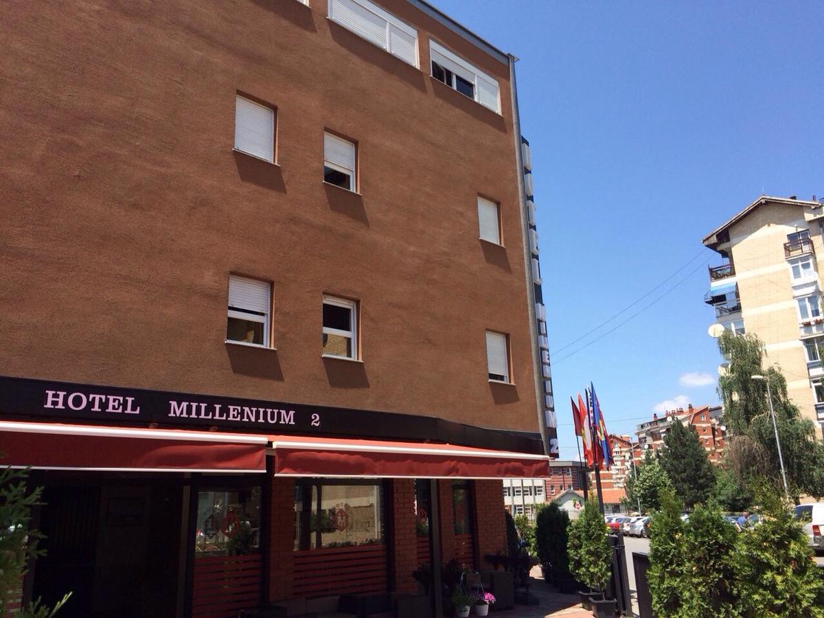 Hotel Millenium2 พริเซรน ภายนอก รูปภาพ